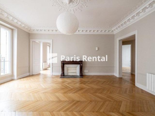 Tout savoir sur cet appartement à Paris 8ème