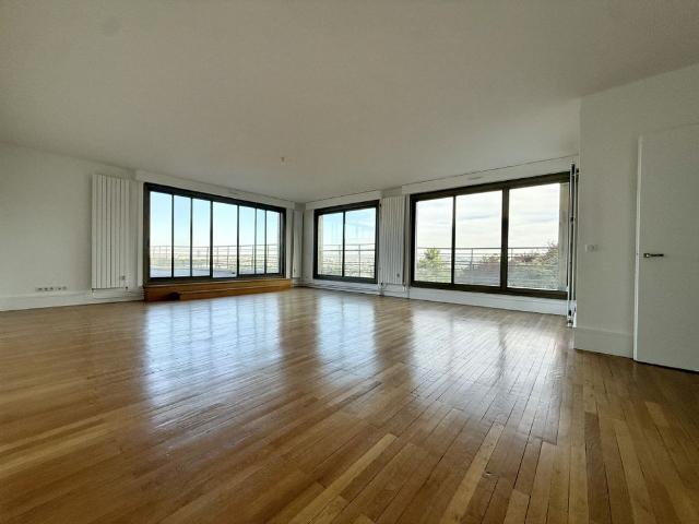Tout savoir sur cet appartement dans le quartier Coteaux, à Saint Cloud