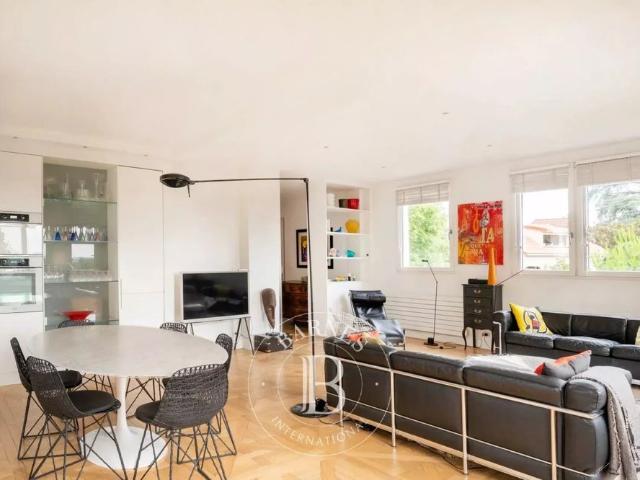 Tout savoir sur cet appartement dans le quartier Coteaux, à Saint Cloud