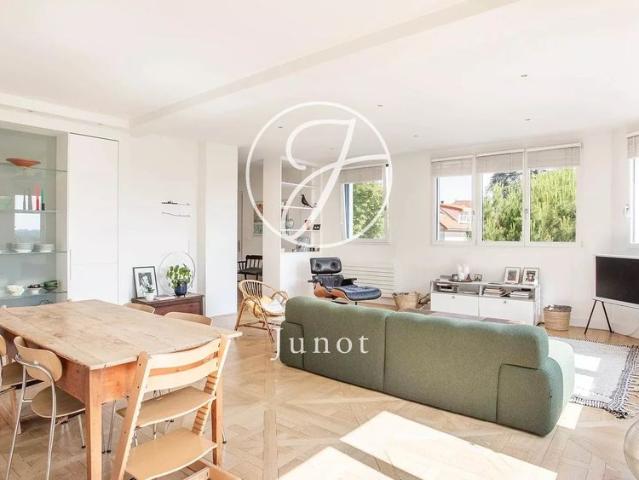 Tout savoir sur cet appartement dans le quartier Coteaux, à Saint Cloud