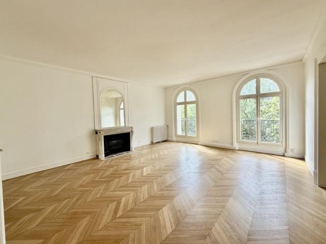 Tout savoir sur cet appartement dans le quartier Courcelles Wagram, à Paris 17ème