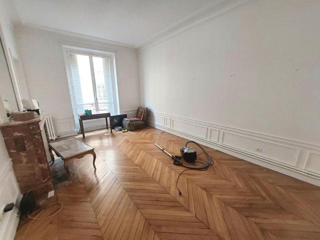 Tout savoir sur cet appartement dans le quartier Courcelles Wagram, à Paris 17ème