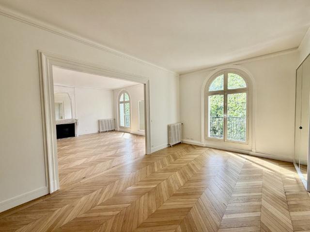 Tout savoir sur cet appartement dans le quartier Courcelles Wagram, à Paris 17ème