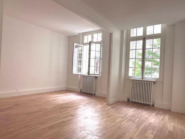 Tout savoir sur cet appartement dans le quartier Courcelles Wagram, à Paris 17ème