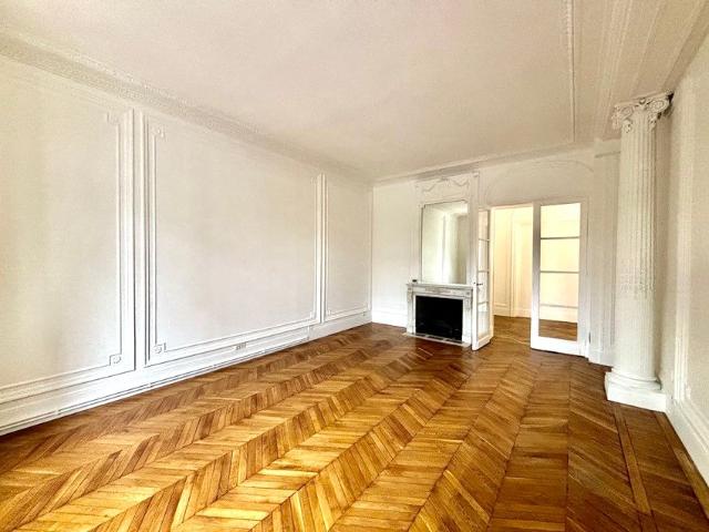 Tout savoir sur cet appartement dans le quartier Courcelles Wagram, à Paris 17ème