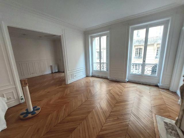 Tout savoir sur cet appartement dans le quartier Courcelles Wagram, à Paris 17ème