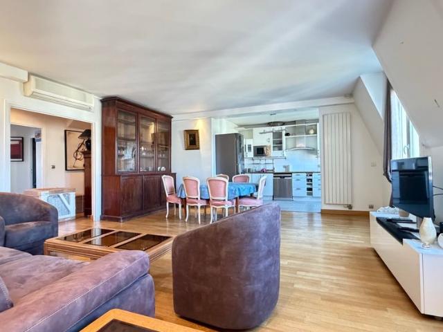 Tout savoir sur cet appartement dans le quartier Courcelles Wagram, à Paris 17ème