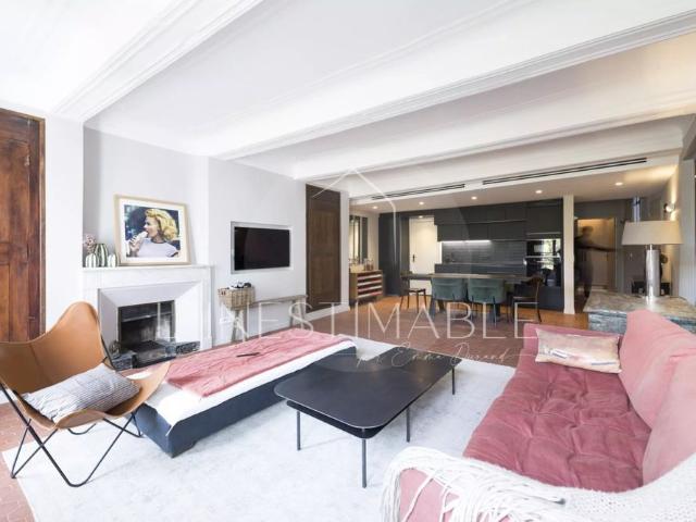 Tout savoir sur cet appartement dans le quartier Comtale Cente Cours Mirabeau, à Aix en Provence