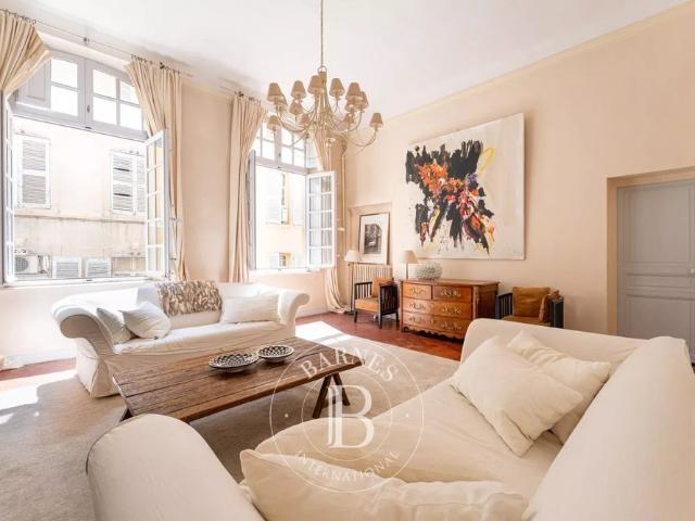 Tout savoir sur cet appartement dans le quartier Comtale Cente Cours Mirabeau, à Aix en Provence