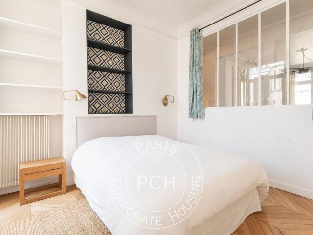 Tout savoir sur cet appartement dans le quartier Cambronne Garibaldi, à Paris 15ème