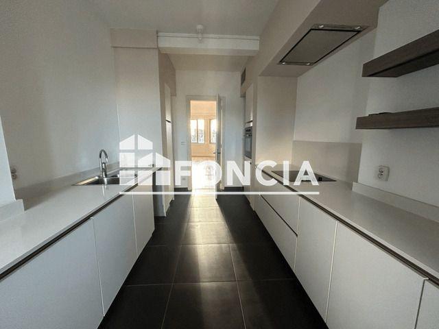 Tout savoir sur cet appartement dans le quartier Centre, à Lille