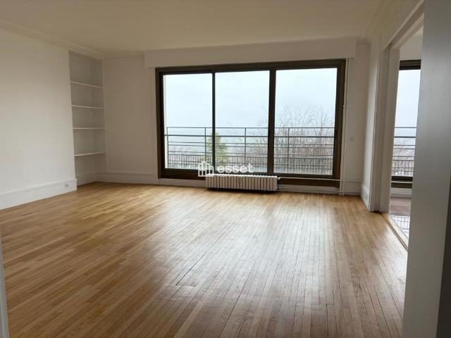 Tout savoir sur cet appartement dans le quartier Centre, à Saint Cloud