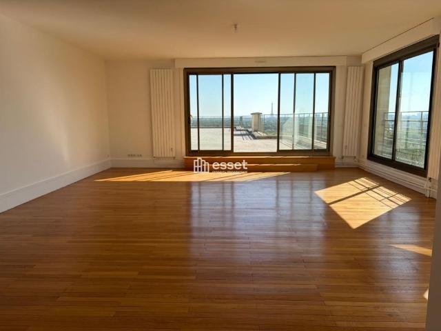 Tout savoir sur cet appartement dans le quartier Centre, à Saint Cloud