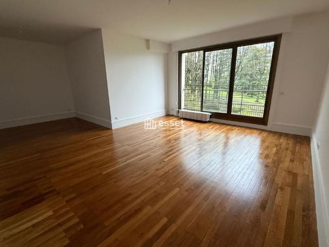 Tout savoir sur cet appartement dans le quartier Centre, à Saint Cloud