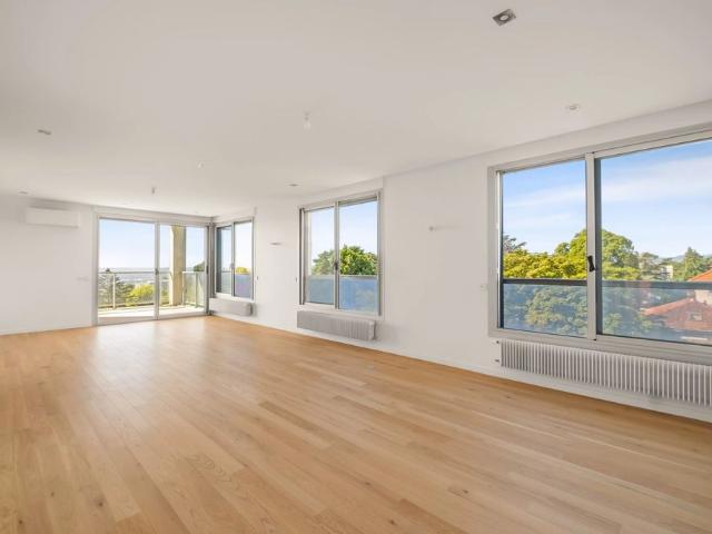 Tout savoir sur cet appartement dans le quartier Centre, à Sainte Foy lès Lyon