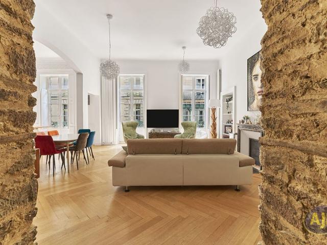 Tout savoir sur cet appartement dans le quartier Centre, à Rennes