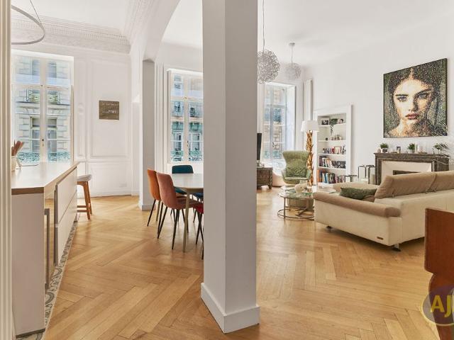 Tout savoir sur cet appartement dans le quartier Centre, à Rennes