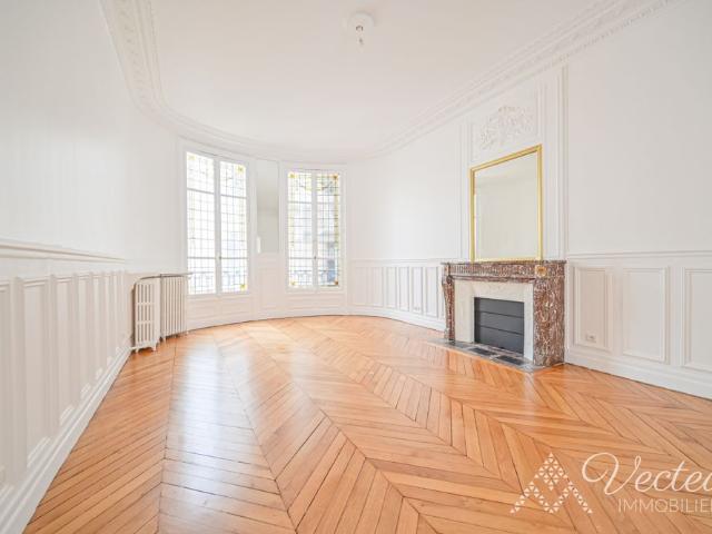 Tout savoir sur cet appartement dans le quartier Chaillot, à Paris 16ème