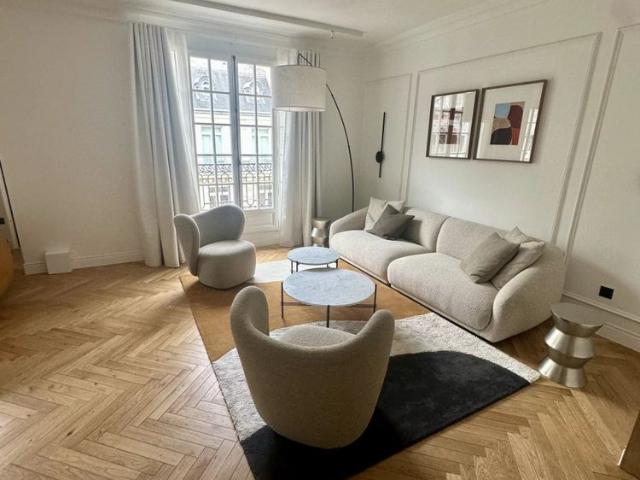 Tout savoir sur cet appartement dans le quartier Chaillot, à Paris 16ème