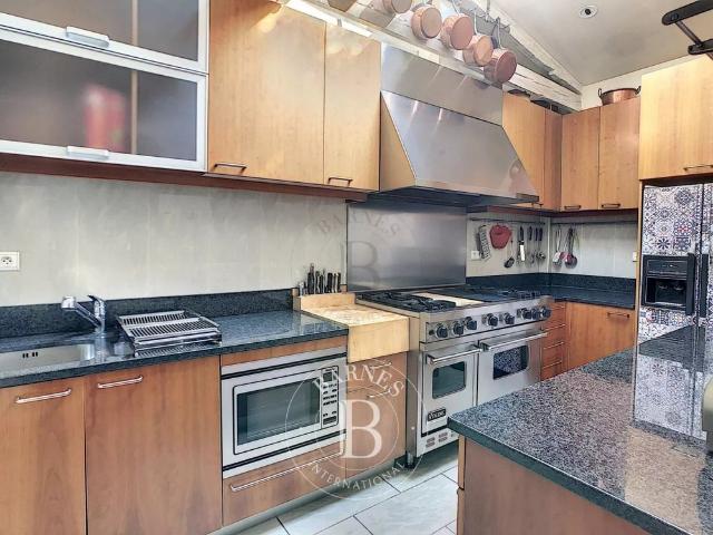 Tout savoir sur cet appartement dans le quartier Chaillot, à Paris 16ème
