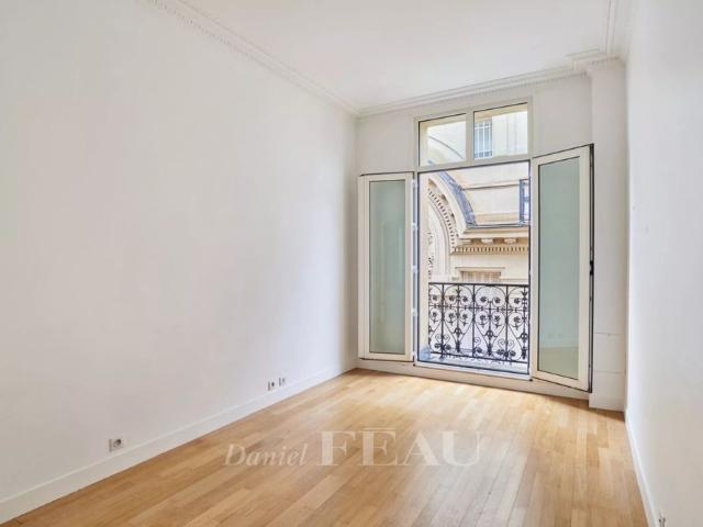 Tout savoir sur cet appartement dans le quartier Chaillot, à Paris 16ème