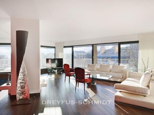 Tout savoir sur cet appartement dans le quartier Chaillot, à Paris 16ème