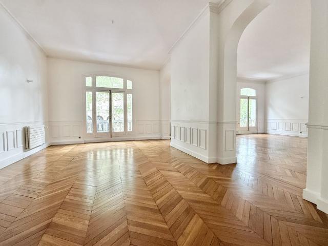 Tout savoir sur cet appartement dans le quartier Chaillot, à Paris 16ème