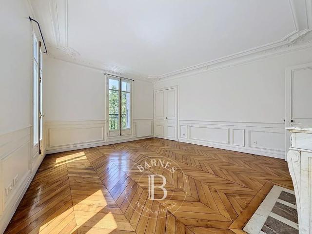 Tout savoir sur cet appartement dans le quartier Chaillot, à Paris 16ème
