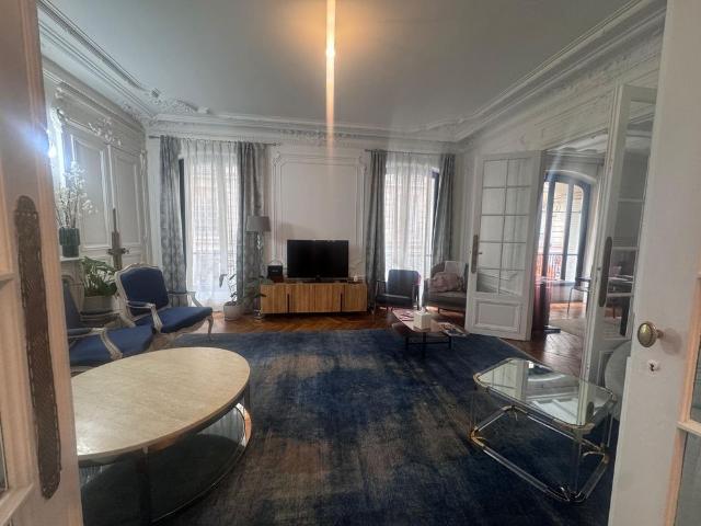 Tout savoir sur cet appartement dans le quartier Chaillot, à Paris 16ème
