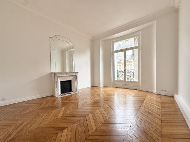 Tout savoir sur cet appartement dans le quartier Chaillot, à Paris 16ème