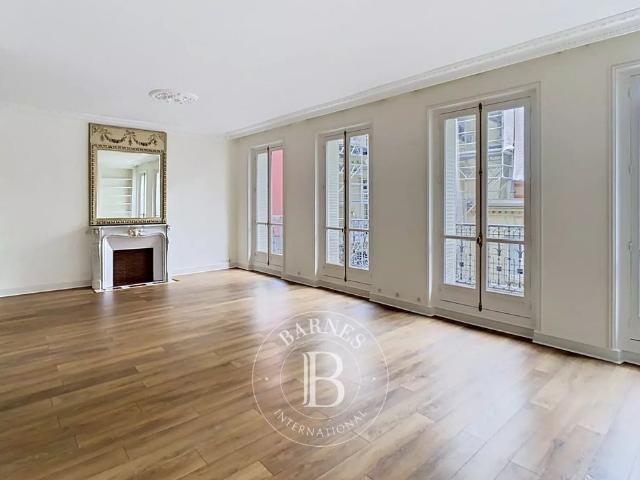 Tout savoir sur cet appartement dans le quartier Chaillot, à Paris 16ème