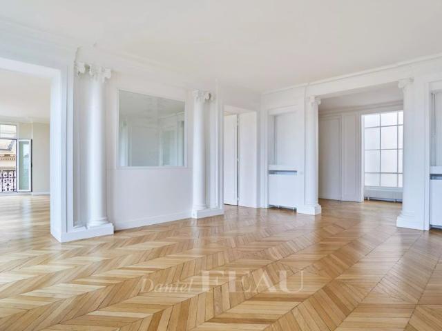 Tout savoir sur cet appartement dans le quartier Chaillot, à Paris 16ème