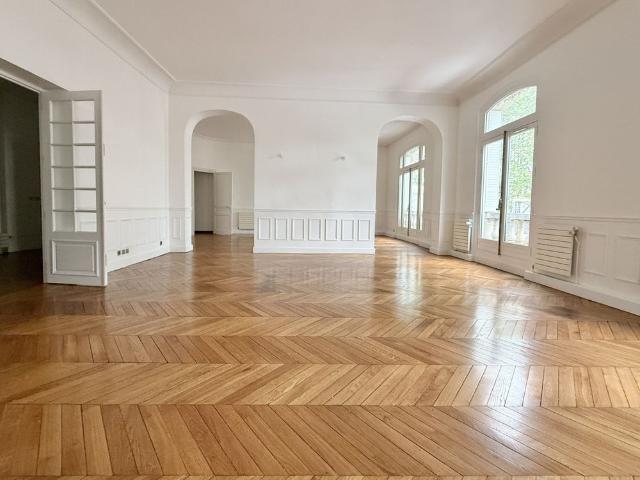 Tout savoir sur cet appartement dans le quartier Chaillot, à Paris 16ème