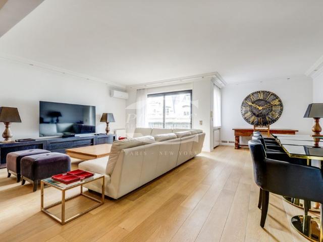 Tout savoir sur cet appartement dans le quartier Chaillot, à Paris 16ème