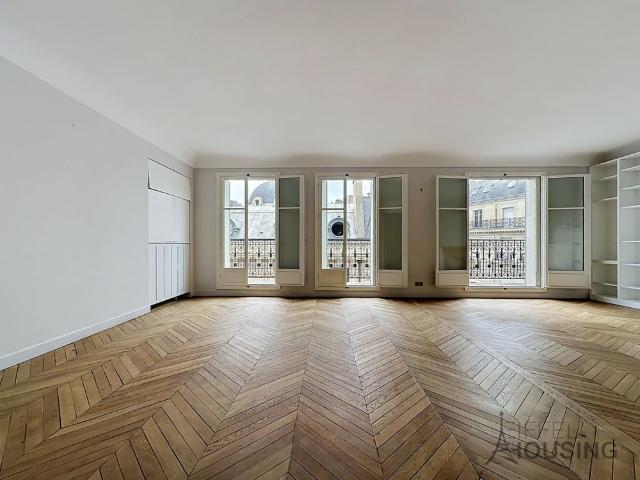 Tout savoir sur cet appartement dans le quartier Chaillot, à Paris 16ème