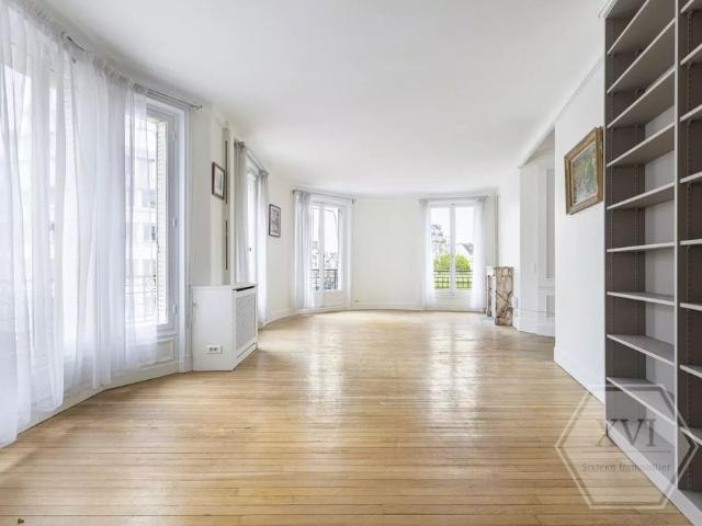 Tout savoir sur cet appartement dans le quartier Chaillot, à Paris 16ème