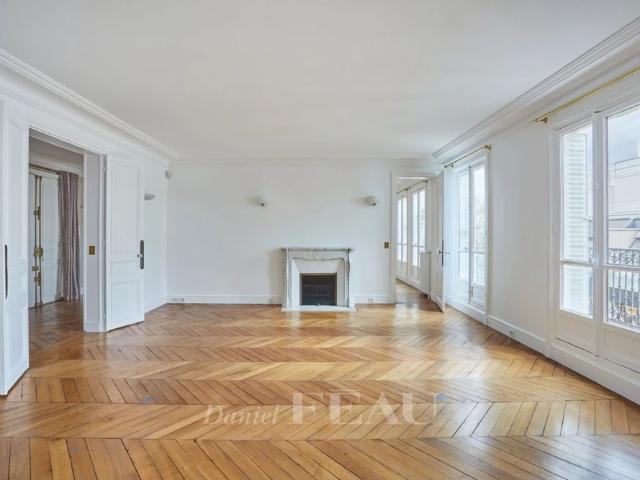 Tout savoir sur cet appartement dans le quartier Chaillot, à Paris 16ème