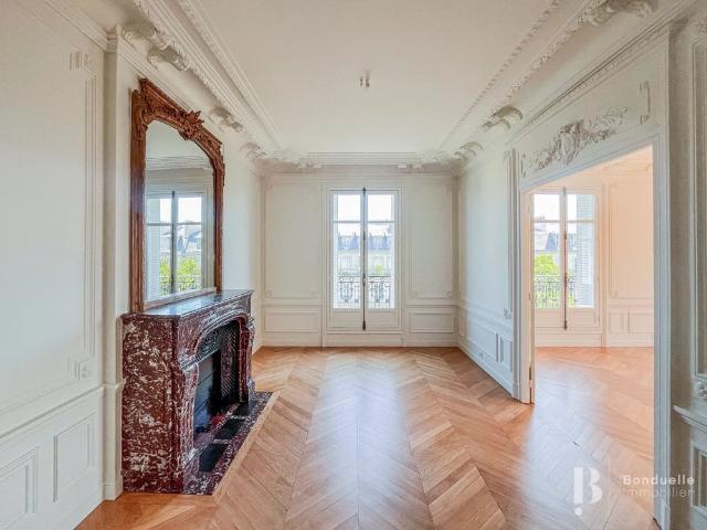 Tout savoir sur cet appartement dans le quartier Chaillot, à Paris 16ème