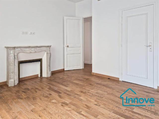 Tout savoir sur cet appartement dans le quartier Chantiers, à Versailles