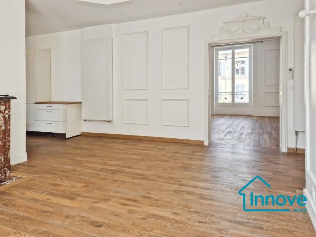 Tout savoir sur cet appartement dans le quartier Chantiers, à Versailles