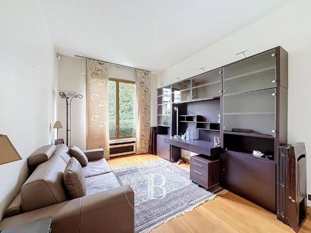 Tout savoir sur cet appartement dans le quartier Charles Laffitte, à Neuilly sur Seine