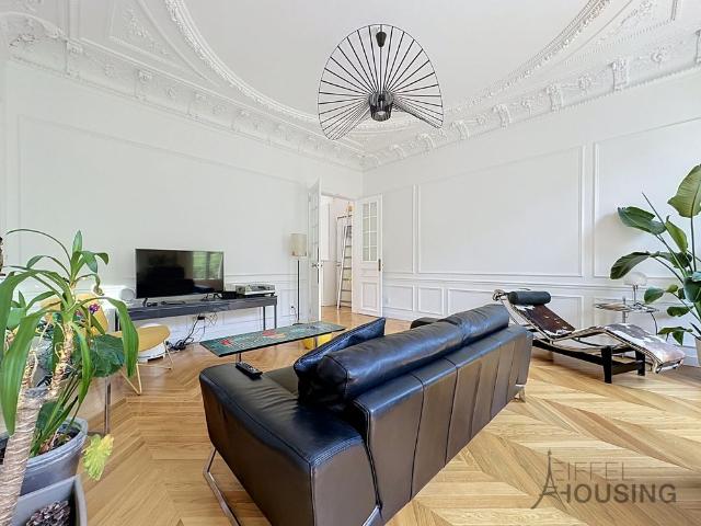 Tout savoir sur cet appartement dans le quartier Chateau d'Eau Lancry, à Paris 10ème