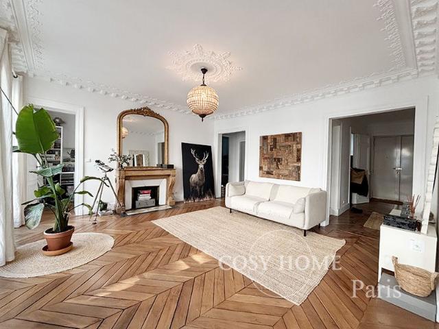 Tout savoir sur cet appartement dans le quartier Clichy Trinité, à Paris 9ème