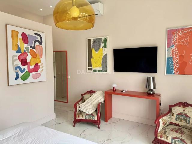 Tout savoir sur cet appartement dans le quartier Croisette Palm Beach, à Cannes