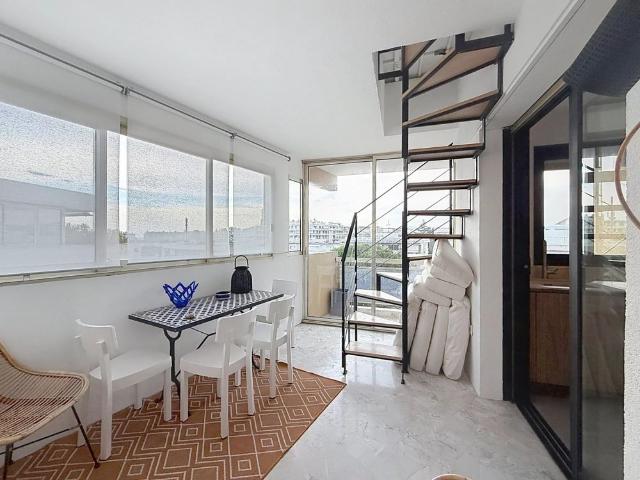 Tout savoir sur cet appartement dans le quartier Croisette Palm Beach, à Cannes