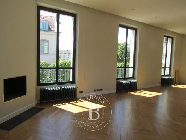 Tout savoir sur cet appartement dans le quartier Alsace, à Saint Germain en Laye