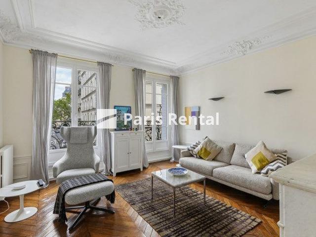Tout savoir sur cet appartement dans le quartier Arsenal, à Paris 4ème