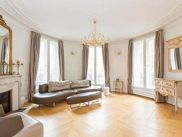 Tout savoir sur cet appartement dans le quartier Auteuil Nord, à Paris 16ème
