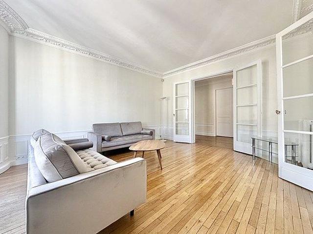 Tout savoir sur cet appartement dans le quartier Auteuil Nord, à Paris 16ème