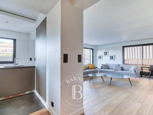 Tout savoir sur cet appartement dans le quartier Auteuil Nord, à Paris 16ème